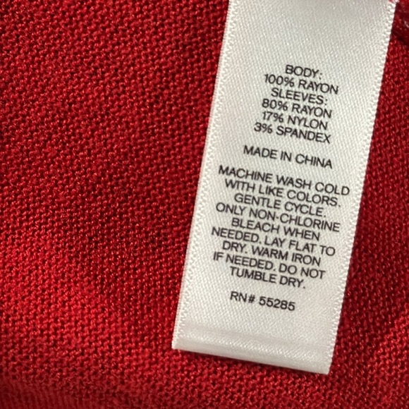 Red cardigan - Picture 6 of 6